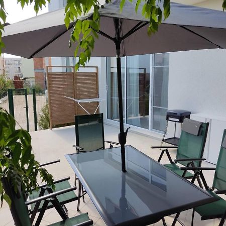 Las Brisas Garden Apartment Μπουργκάς Εξωτερικό φωτογραφία