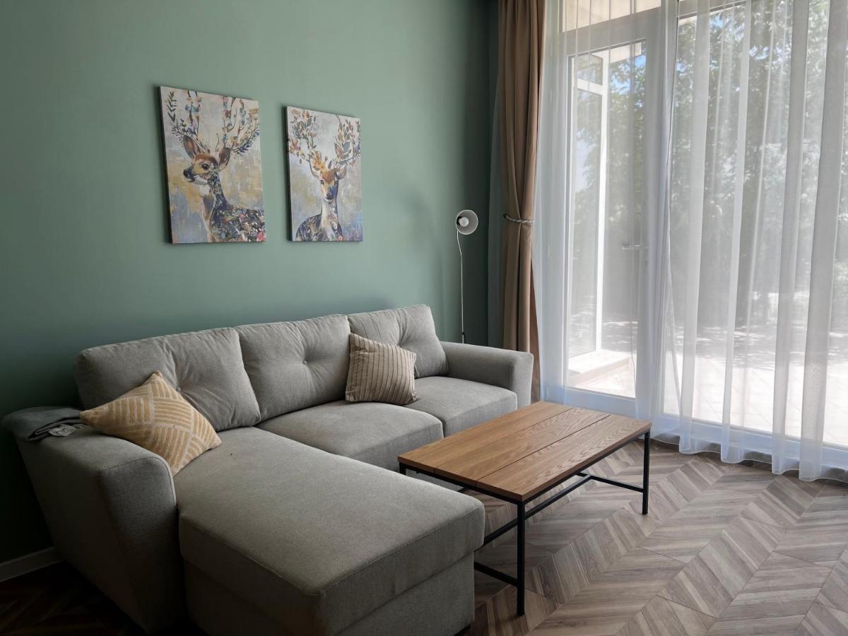 Las Brisas Garden Apartment Μπουργκάς Εξωτερικό φωτογραφία