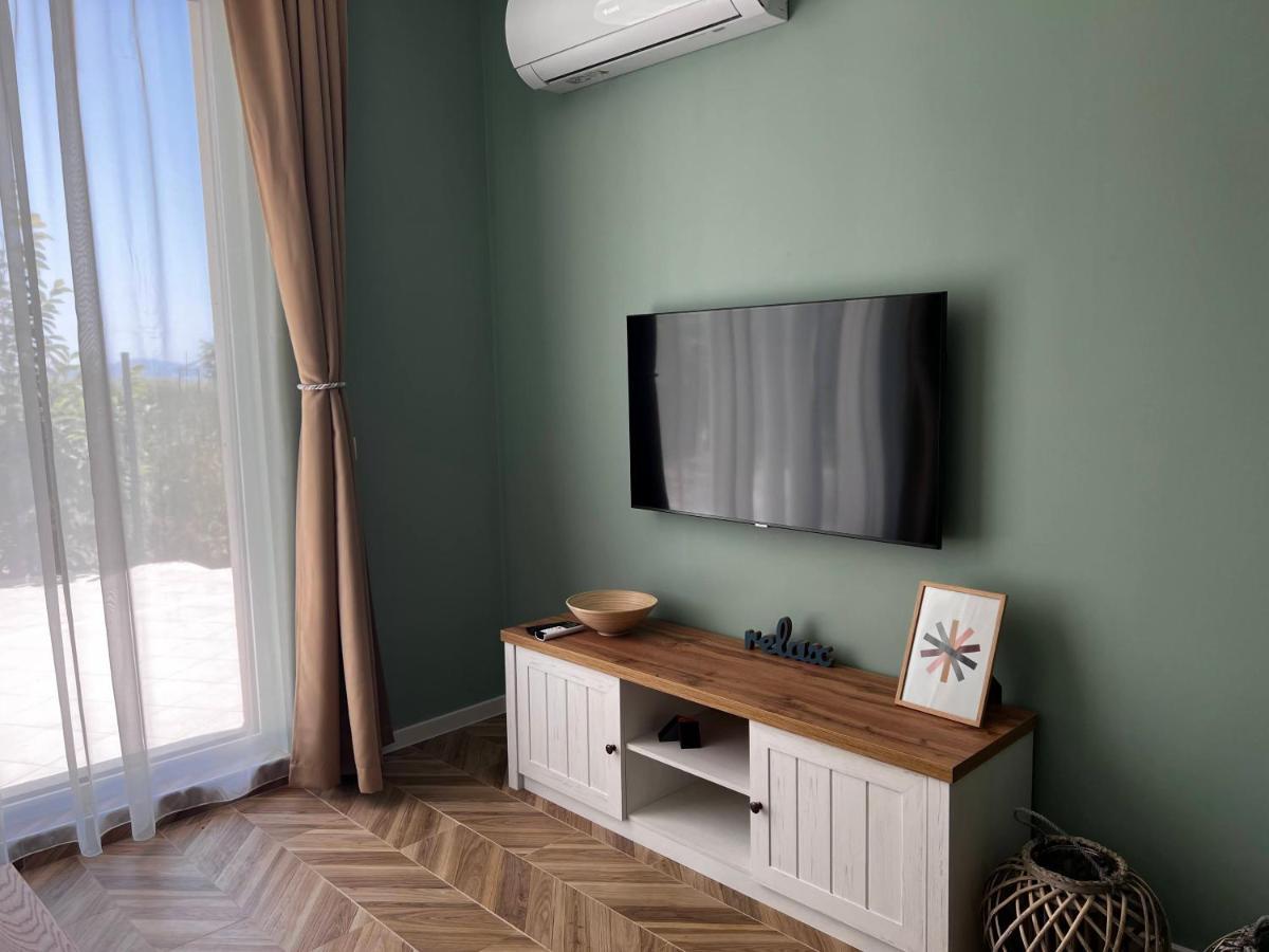 Las Brisas Garden Apartment Μπουργκάς Εξωτερικό φωτογραφία