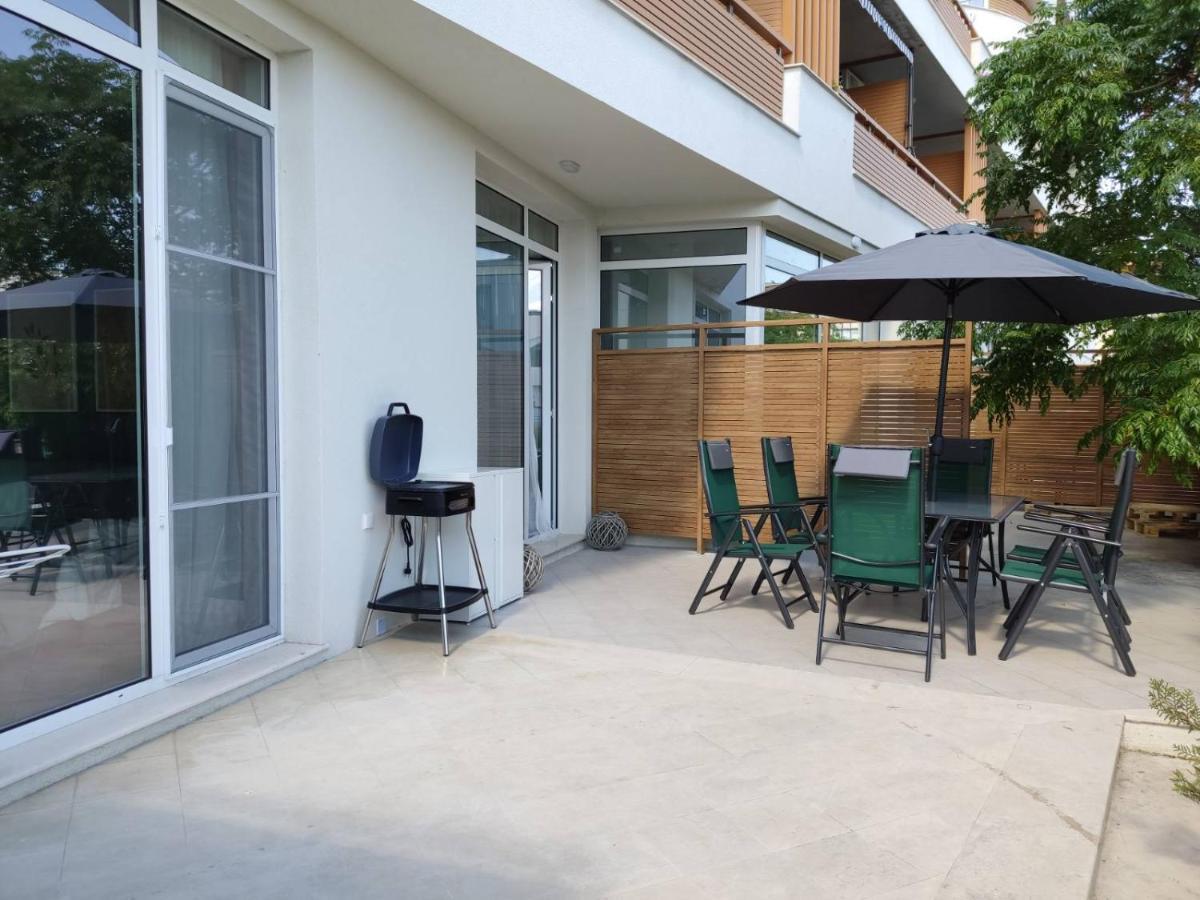 Las Brisas Garden Apartment Μπουργκάς Εξωτερικό φωτογραφία